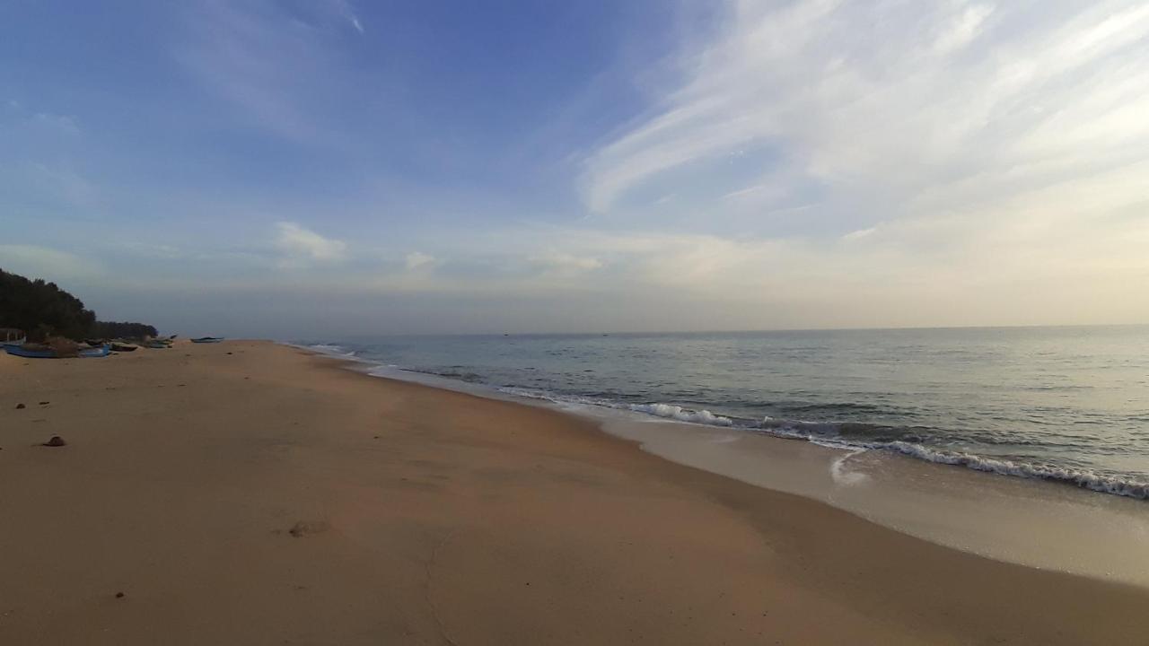 Kunam Beach Rest Inn Batticaloa Dış mekan fotoğraf