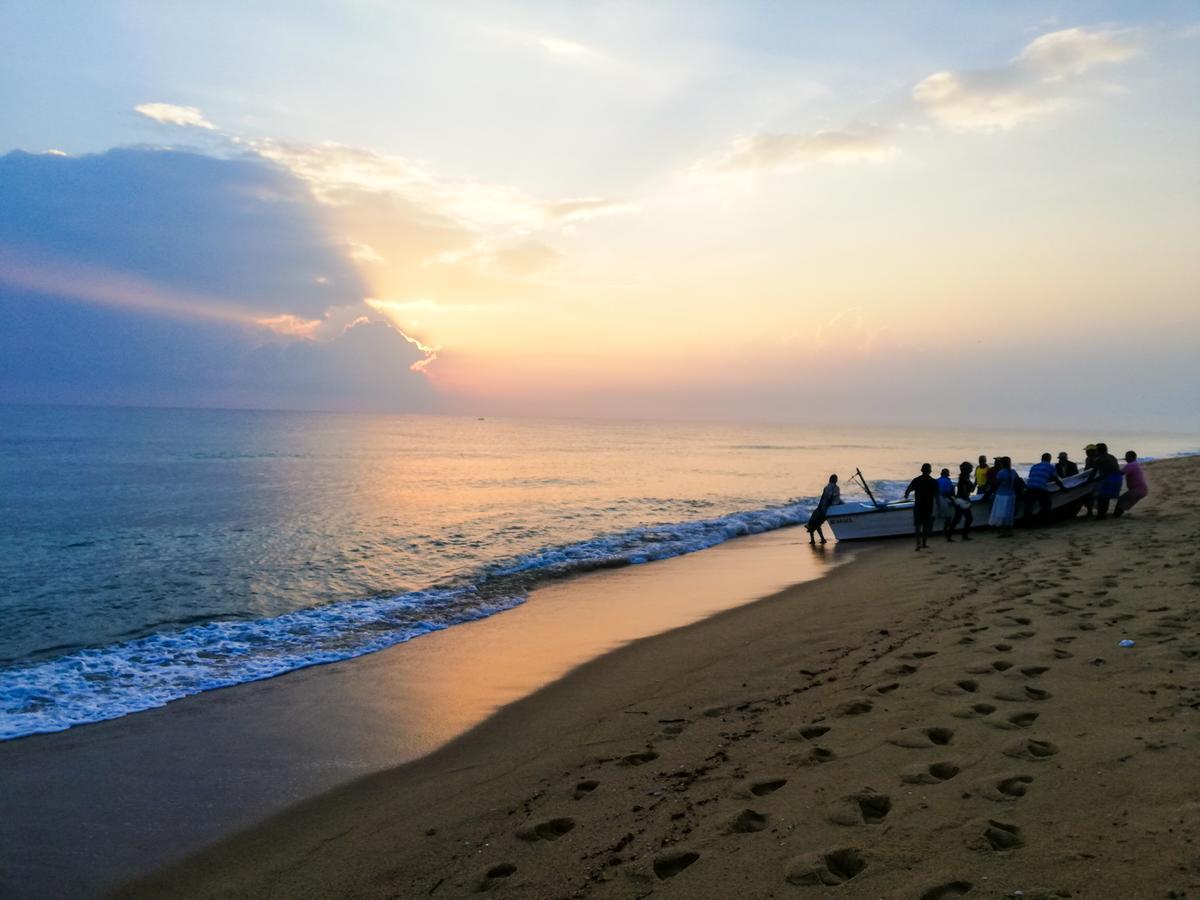Kunam Beach Rest Inn Batticaloa Dış mekan fotoğraf